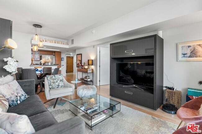 Photo - 13700 Marina Pointe Dr Unit 621