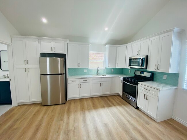 Photo - 12122 Havelock Ave