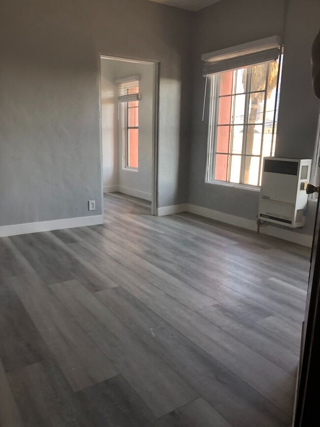 Photo - Welcome to 1443 Bonnie Brae Apartments – Classic Style Meets Modern Convenience!