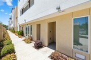 Photo - 3189 Doheny Way