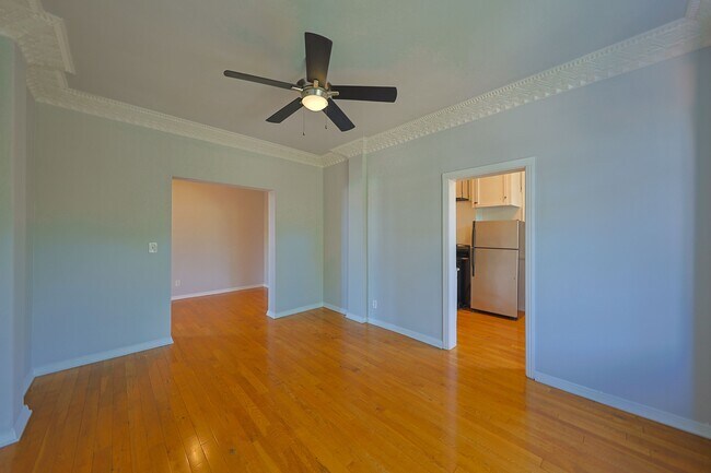 Photo - 1314 Hayworth Ave