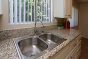 2BR, 2BA - 900 SF - Woodglen Apartments