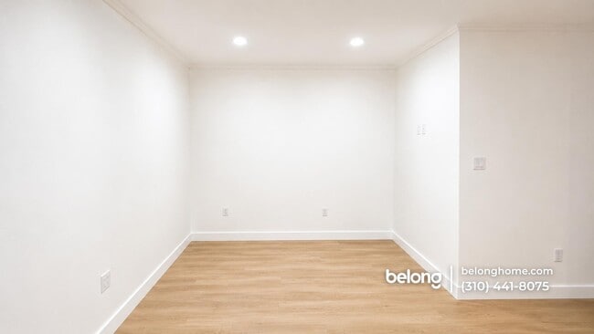 Photo - 1702 W 43rd St