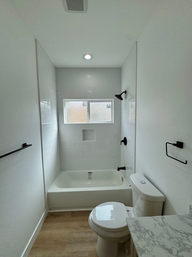 Photo - Large New Construction 1 bed 1 Bath Apartment for Rent In Long Beach! Unit 7