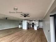 Photo - 2410 Albatross St