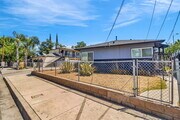 Photo - 1121 N Mayfield Ave Apartments Unit 1121