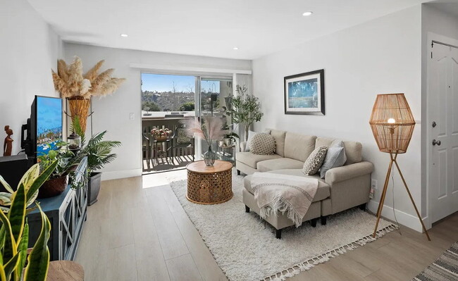 Building Photo - Welcome to this immaculate one-bedroom res... Rental