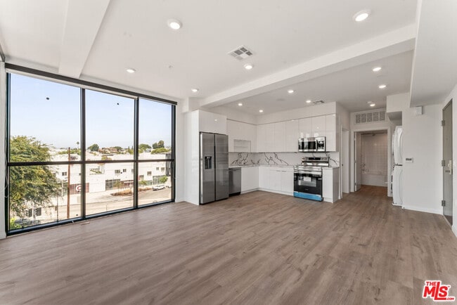 Photo - 3105 Bellevue Ave Unit 301