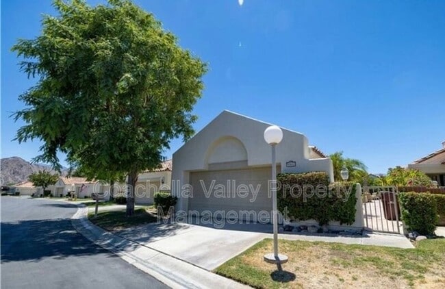 Photo - 43851 Vía Granada