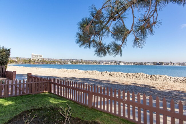 Photo - 815 Salem Ct