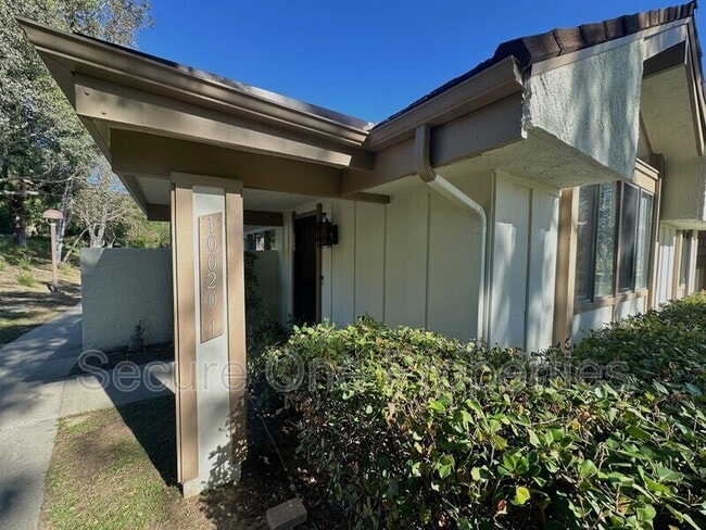 Photo - 10020 Larwin Ave