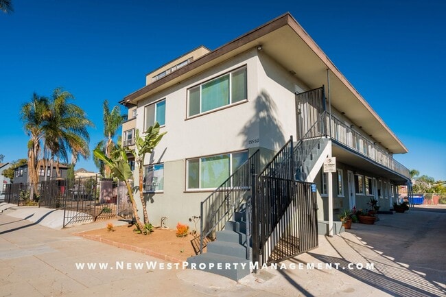 Building Photo - Light and bright Sherman Heights 1 Bedroom... Unit 1/2