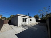 Photo - 1976 W 18th St