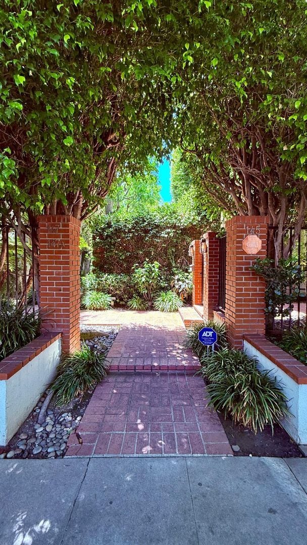 Camden Drive - Camden Drive Apartment Unit 147 Middle