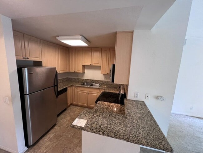 Building Photo - Cozy 1 Bed, 1 Bath Condo in Mira Mesa w/ Off-Street Parking!