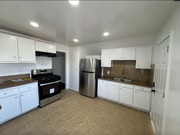 Photo - 1031 W 91st St House
