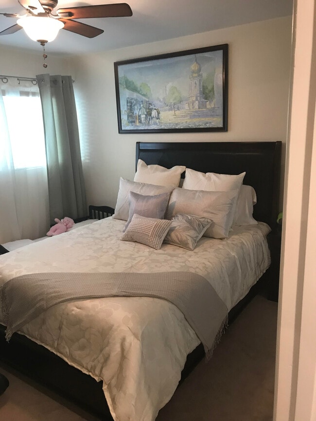 Bedroom - 5003 E Ocean Blvd Unit 5003