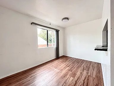 Photo - 14746 Delano St Unit 10