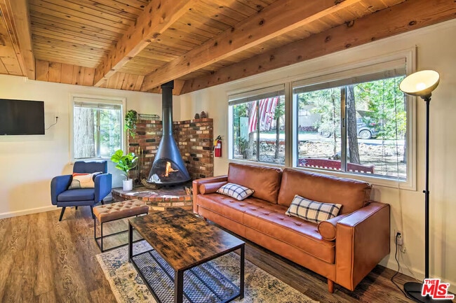 Photo - 161 Moreno Ln