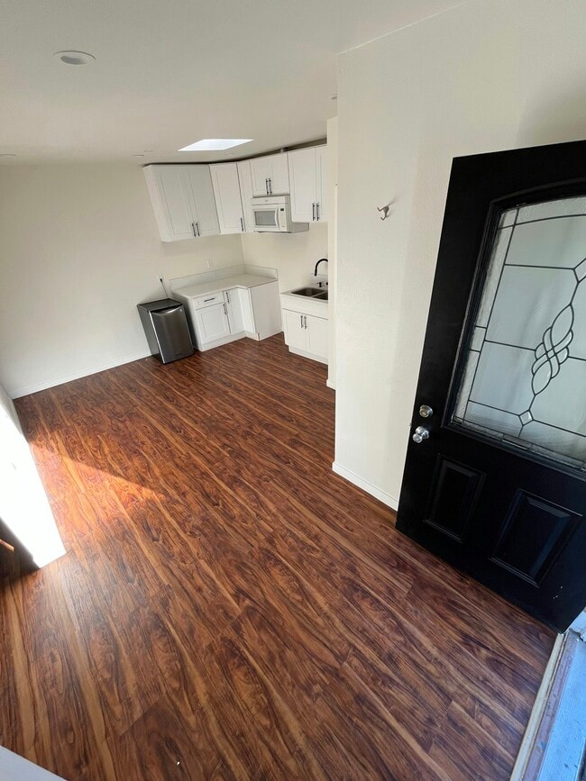 Photo - 15704 Crenshaw Blvd