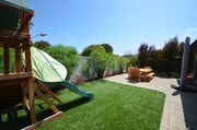 Private professionally landscaped backyard - 725 1/2 W Pine Ave House