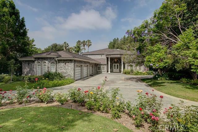 Building Photo - 1601 Highland Oaks Dr Rental
