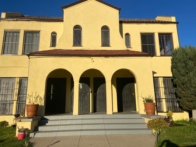 Photo - 3009 Kenwood Ave Apartments Unit 3009