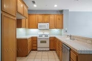 Photo - 3 Bed / 2.5 Bath Townhome | Open Layout + Modern Finishes Unit 204
