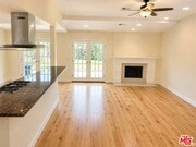 Photo - 20319 Ingomar St