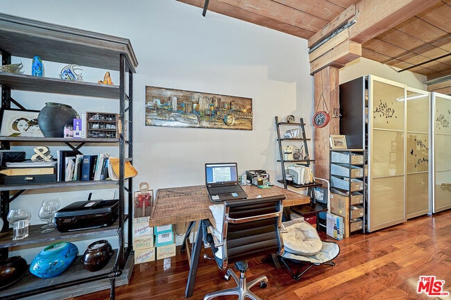 Photo - 530 S Hewitt St Unit 326