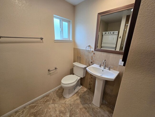 Photo - 2142-48 Oliver Ave Unit 2144