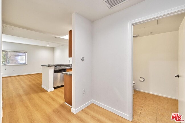 Photo - 2864 Sunset Pl Unit 203