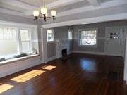 Photo - 3 Bedroom/2 Bathroom Craftsman | Master wi...
