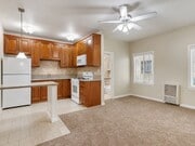 Photo - 1324 N Peterson Ave Unit 06