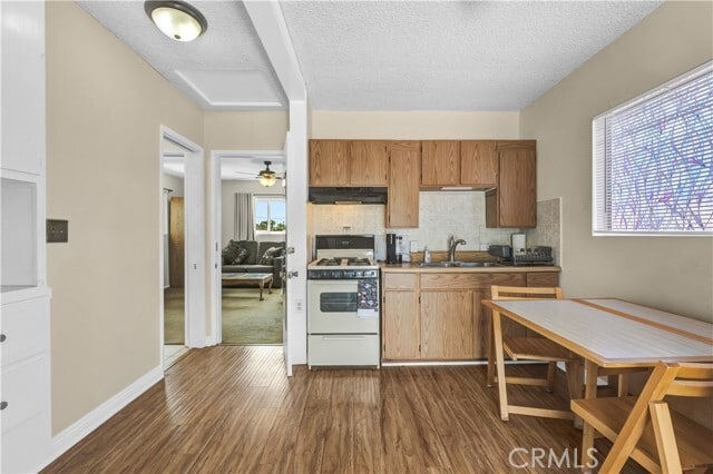 Photo - 23121 Romano Pl