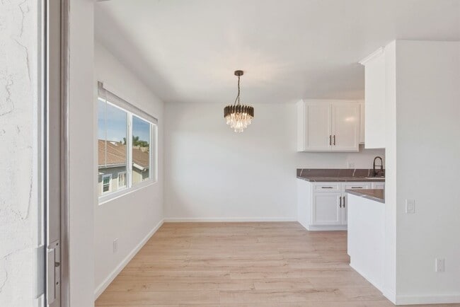 Photo - 2020 Graham Ave