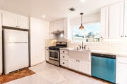 Photo - 3949 Langford St