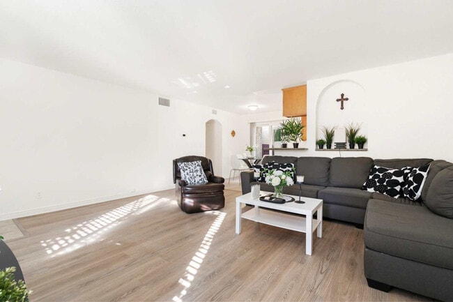 Photo - 1000 Estes St Unit SI ID1513731P