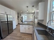 Photo - 1417 W 3rd St