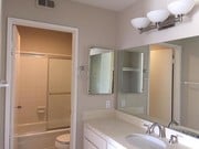 Main master bath - 14 Exeter Unit 9