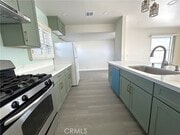 Photo - 522 W 4th St