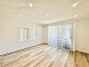 Photo - 5139 W Maplewood Ave Apartment Unit 5139