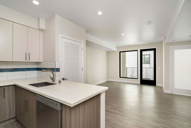 Photo - 5550 Bonner Ave Unit 205