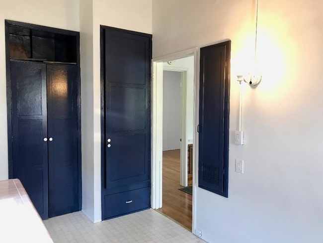 Photo - 3827 Park Pl