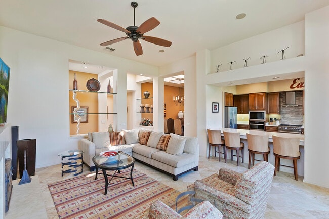 Photo - 359 Desert Holly Dr