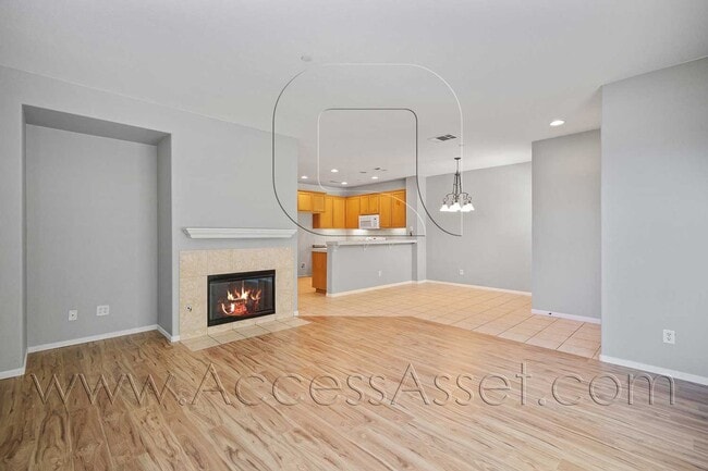 Photo - 3 Bed / 2.5 Bath Townhome | Open Layout + Modern Finishes Unit 204