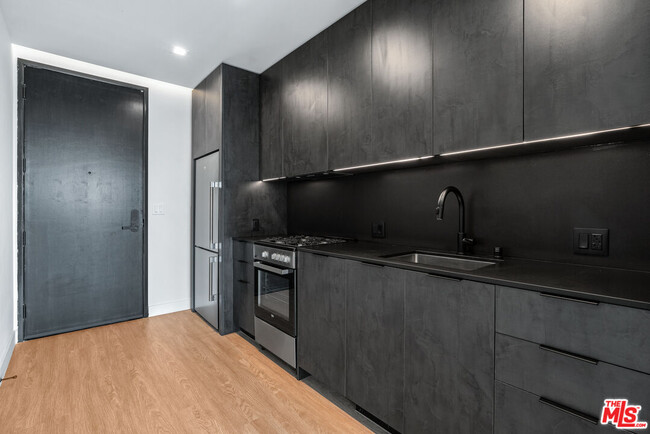 Photo - 3667 Keystone Av Unit 334