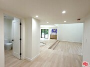 Photo - 5237 Newcastle Ave Unit 305