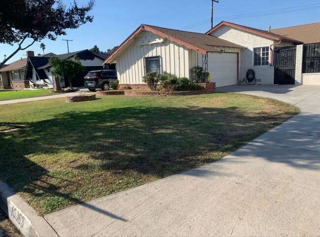 Photo - 10063 Faywood St