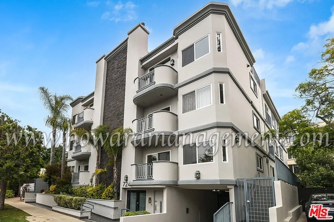 Luxurious condo with top of the line appli... - Luxurious condo with top of the line appli... Unit 202